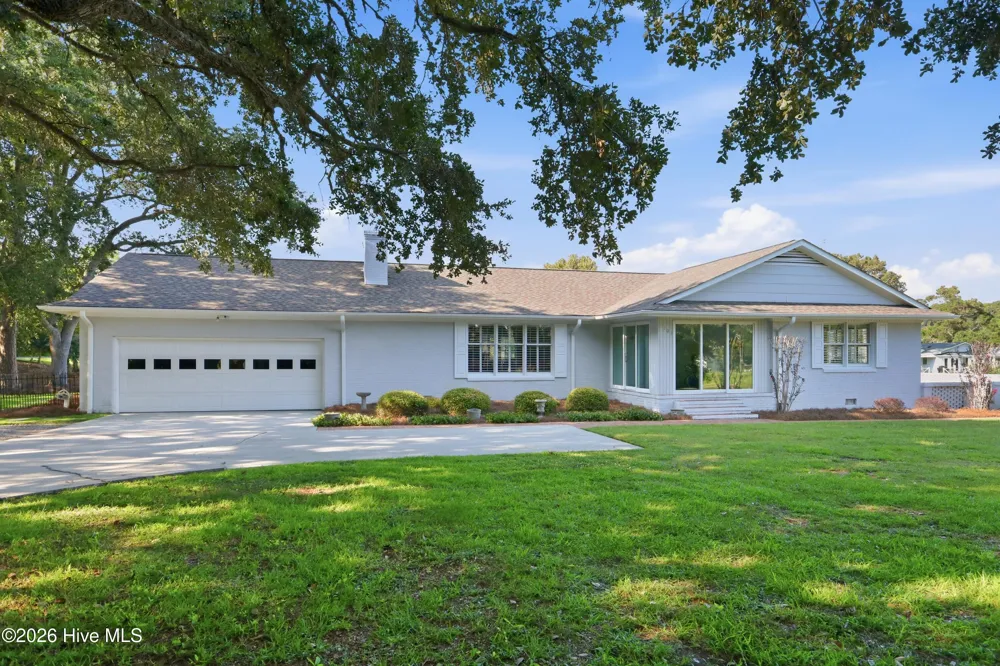 104 Sea Trace Lane Newport, NC 28570