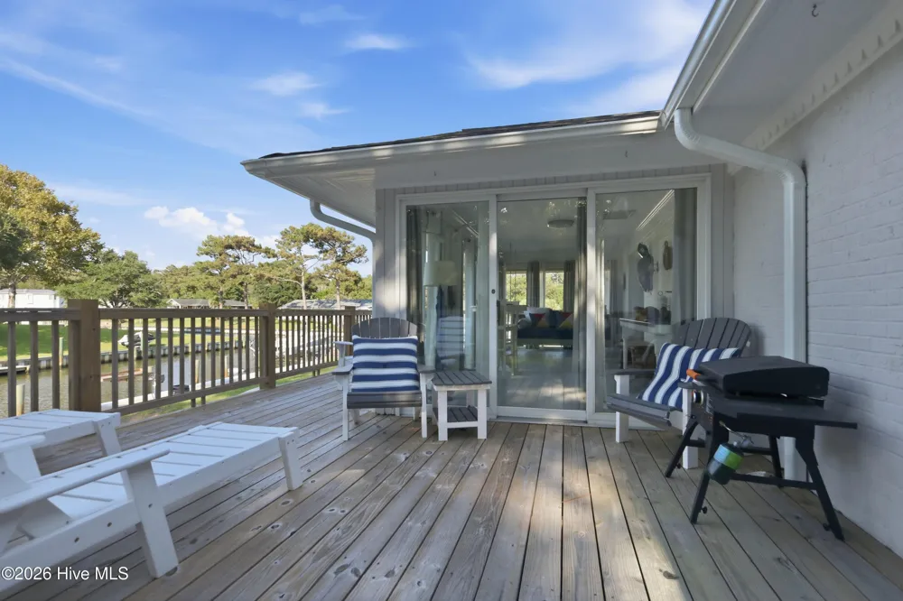 104 Sea Trace Lane Newport, NC 28570