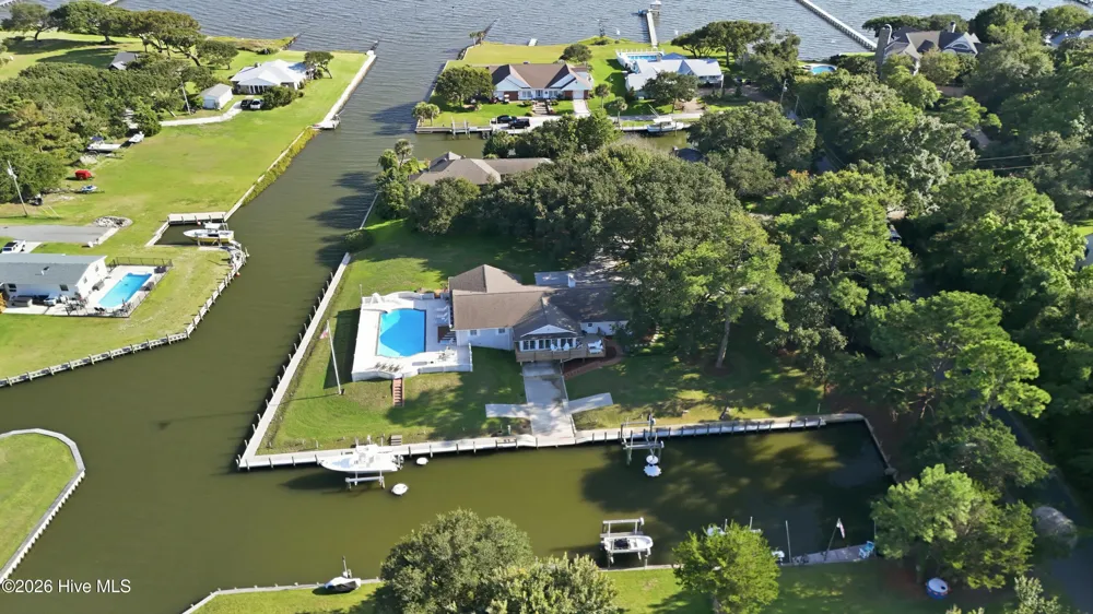 104 Sea Trace Lane Newport, NC 28570