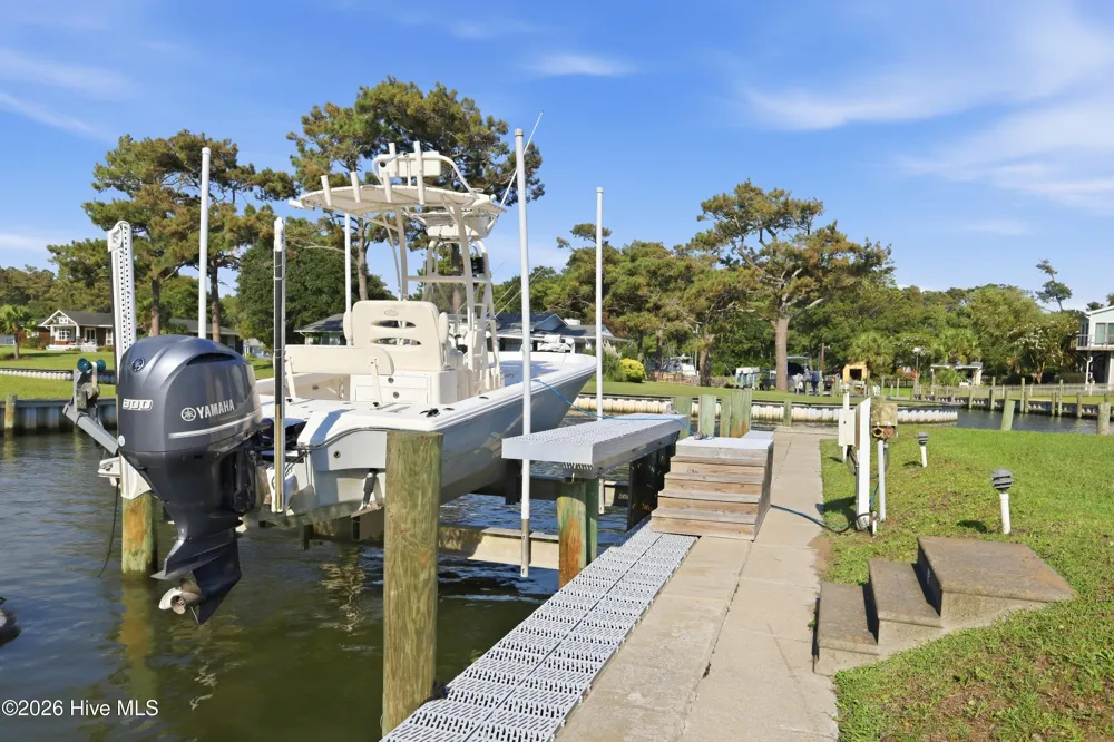 104 Sea Trace Lane Newport, NC 28570