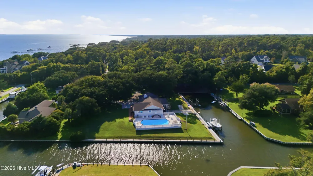 104 Sea Trace Lane Newport, NC 28570