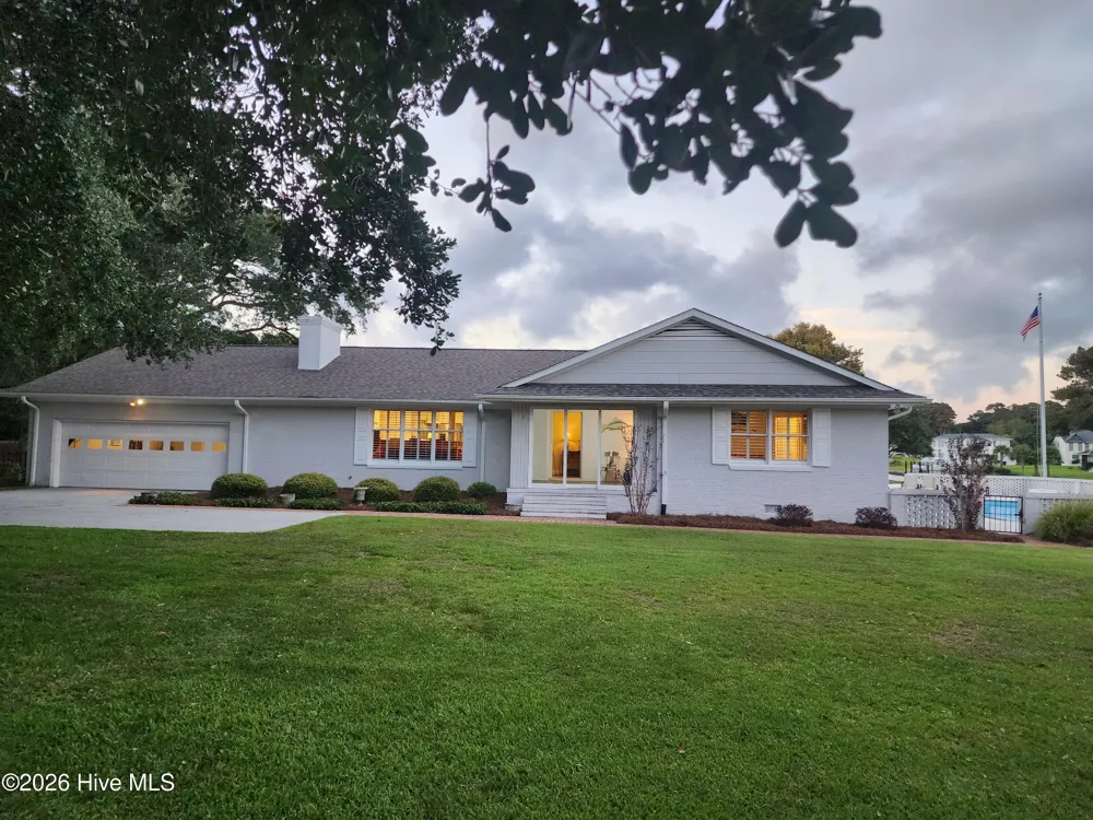104 Sea Trace Lane Newport, NC 28570