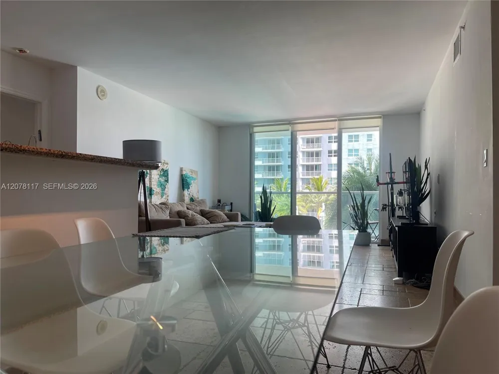 1155 Brickell Bay Dr #808 Miami, FL 33131
