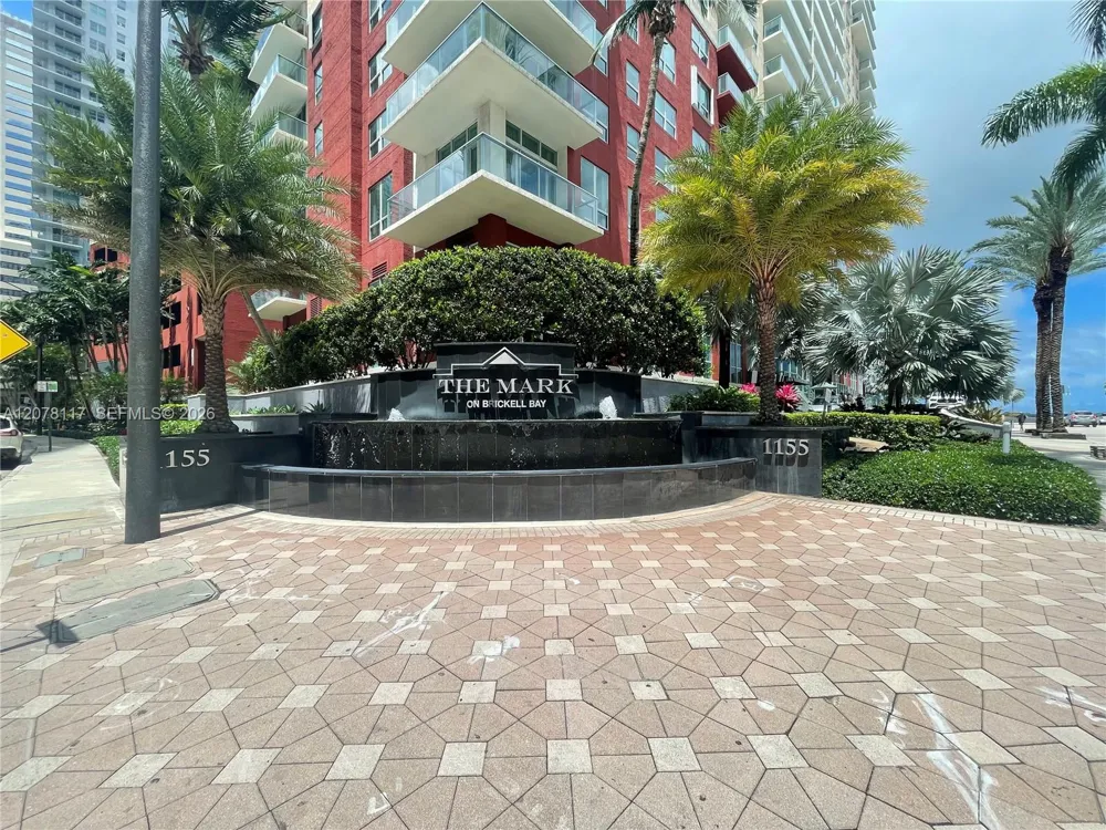 1155 Brickell Bay Dr #808 Miami, FL 33131
