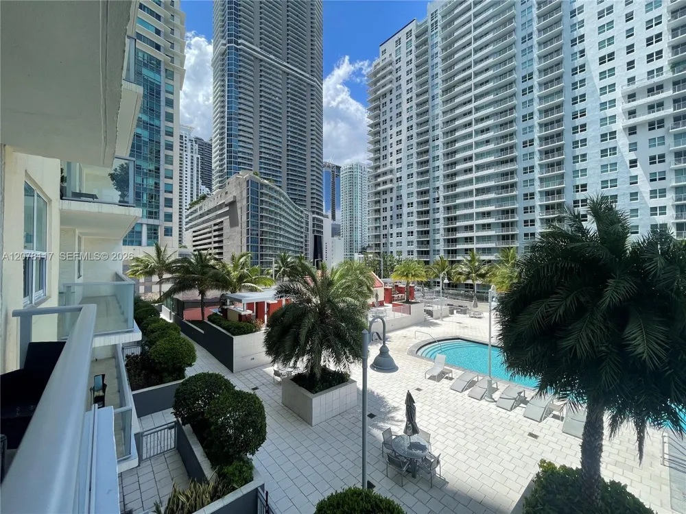 1155 Brickell Bay Dr #808 Miami, FL 33131