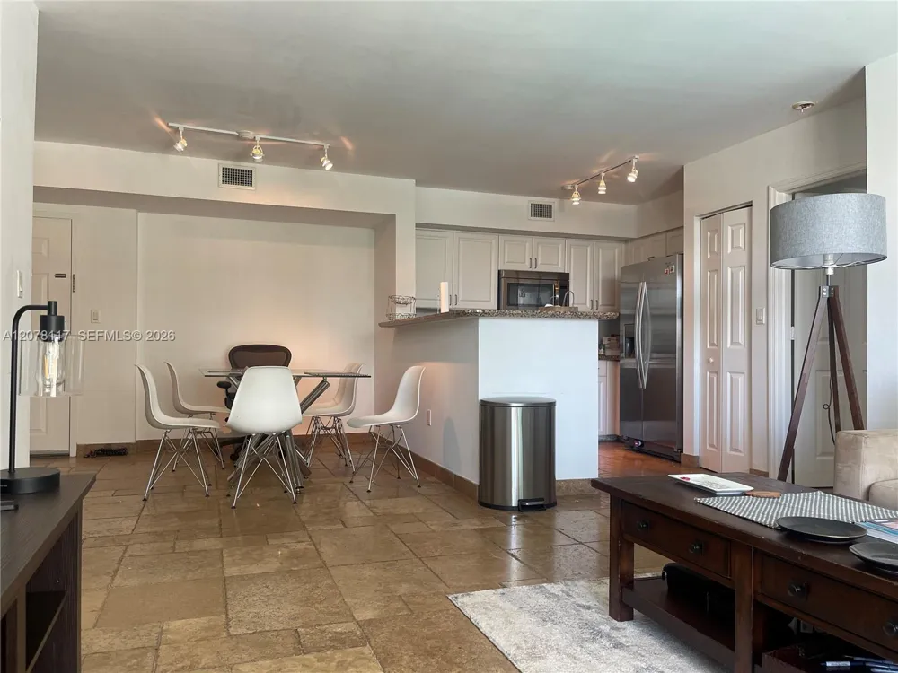 1155 Brickell Bay Dr #808 Miami, FL 33131
