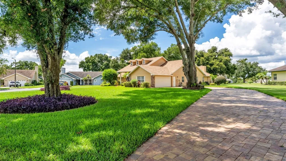 2267 MALACHITE DRIVE Lakeland, FL 33810