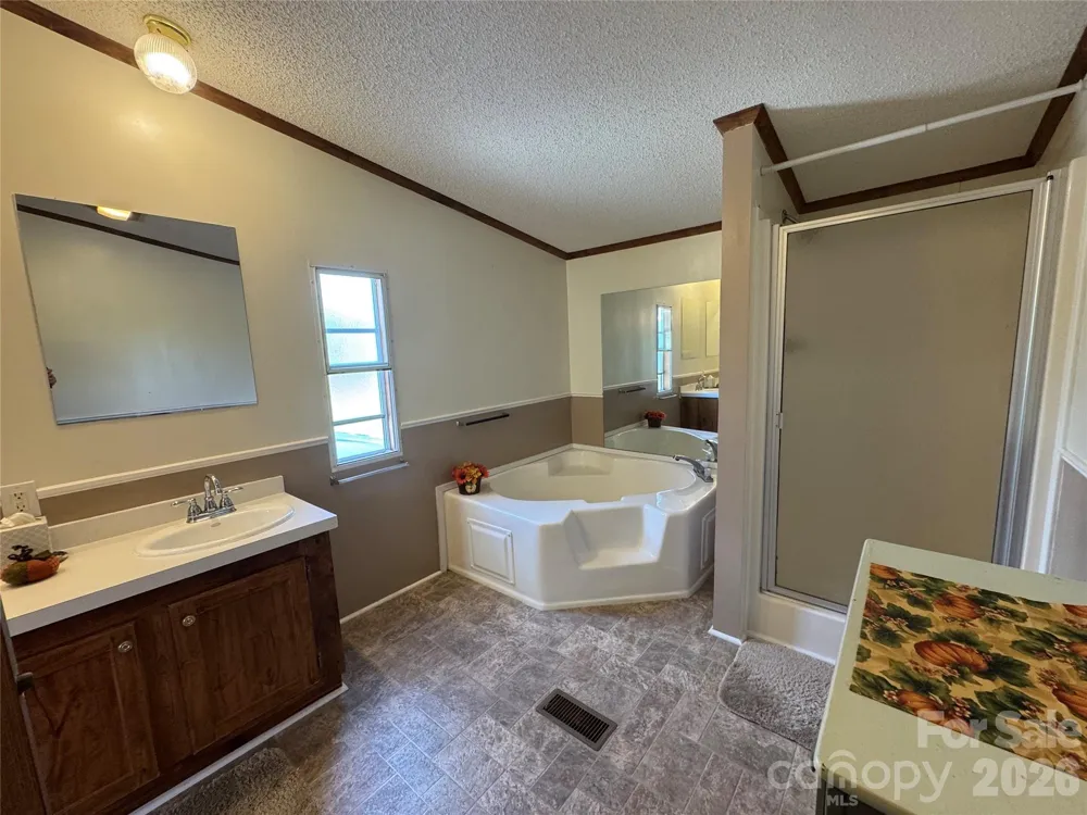 51 Little Hungry Road Hendersonville, NC 28792