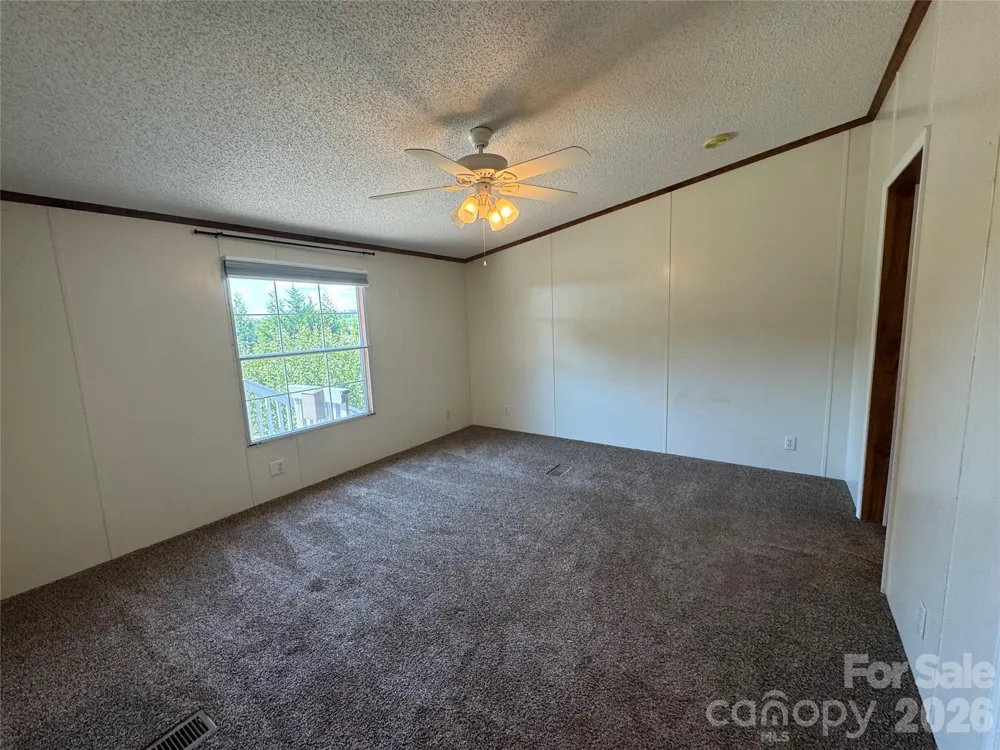 51 Little Hungry Road Hendersonville, NC 28792