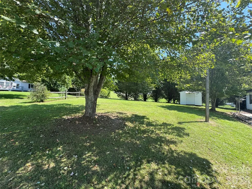 51 Little Hungry Road Hendersonville, NC 28792