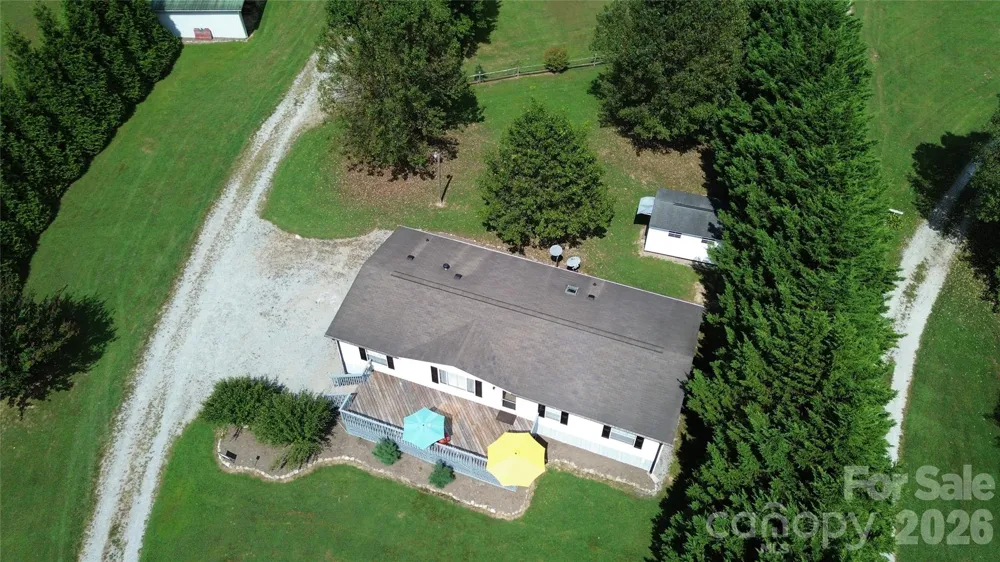 51 Little Hungry Road Hendersonville, NC 28792