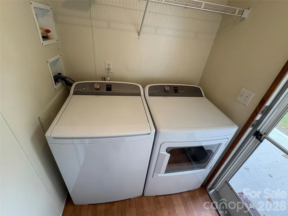 51 Little Hungry Road Hendersonville, NC 28792