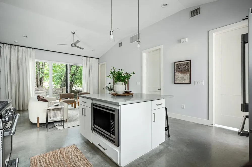 1703 Perez Street #2 Austin, TX 78721