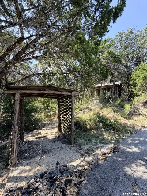 410 Sparkling Springs Dr Boerne, TX 78006