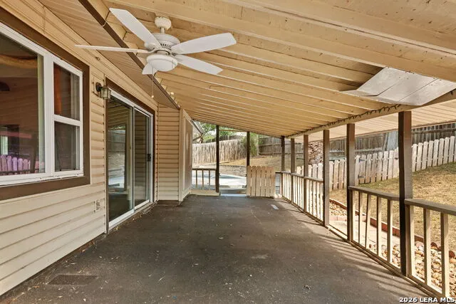 222 GUILFORD FRG Universal City, TX 78148