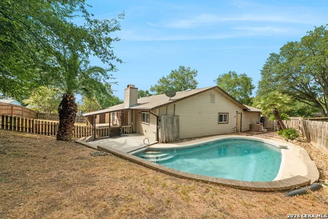 222 GUILFORD FRG Universal City, TX 78148