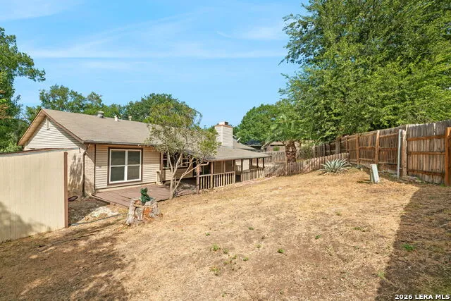 222 GUILFORD FRG Universal City, TX 78148