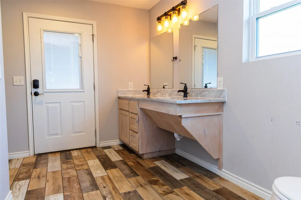 5537 Camarillo Drive Fort Worth, TX 76244