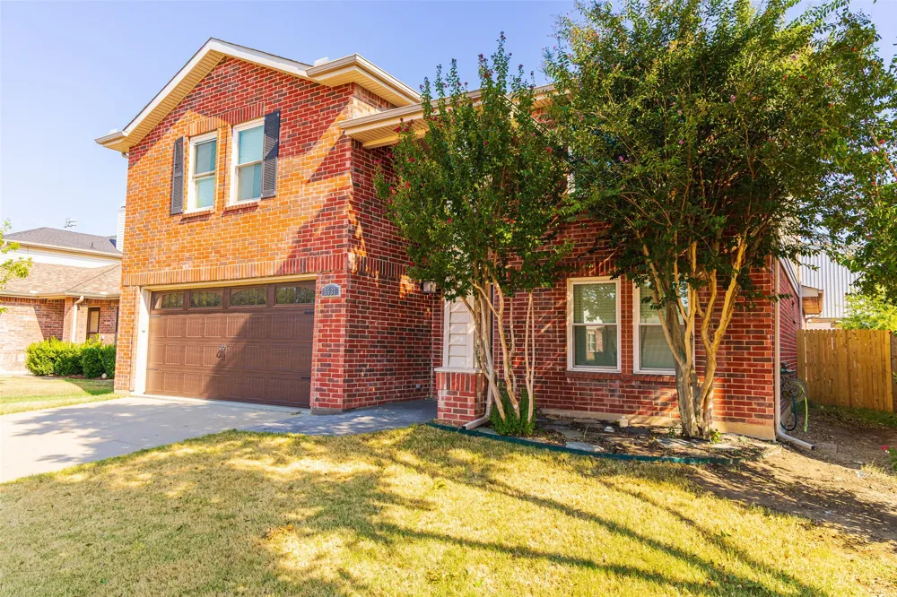 5537 Camarillo Drive Fort Worth, TX 76244