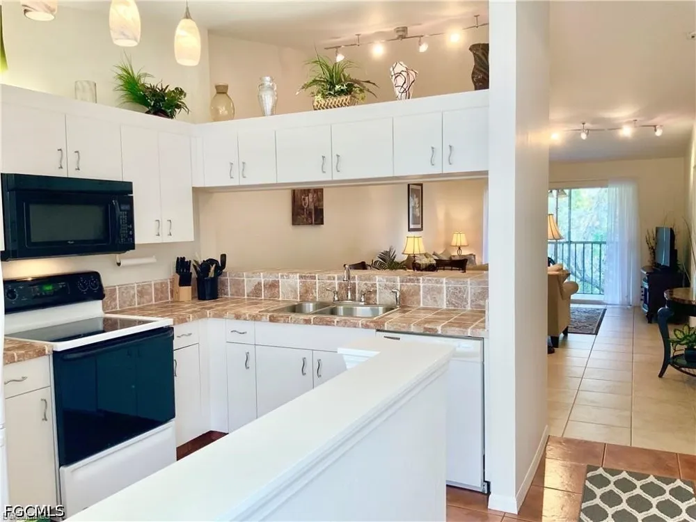 Lakewood Trace Court #202 Fort Myers, FL 33919