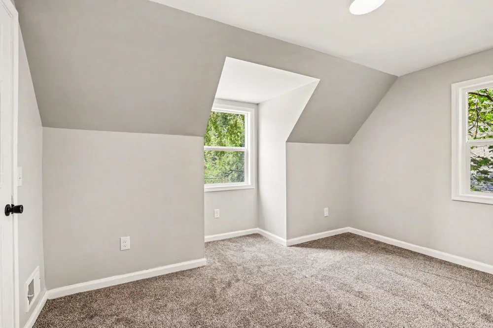977 Ogden Avenue Benton Harbor, MI 49022
