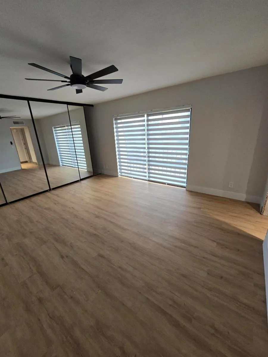 306 LAKE ARBOR DRIVE Palm Springs, FL 33461