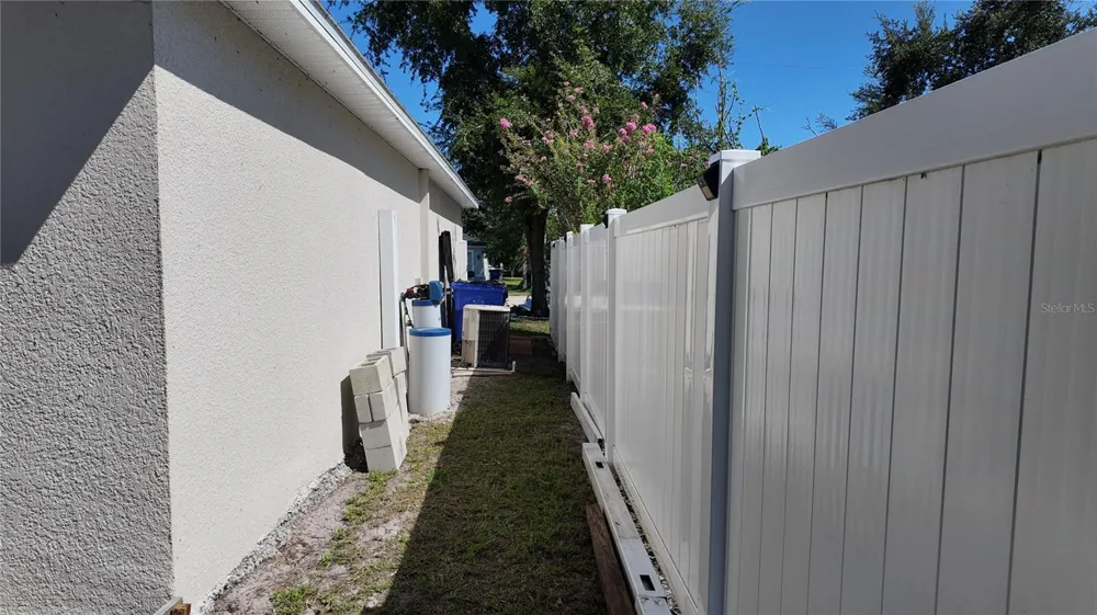 1801 MONTAGUE DRIVE St Cloud, FL 34769