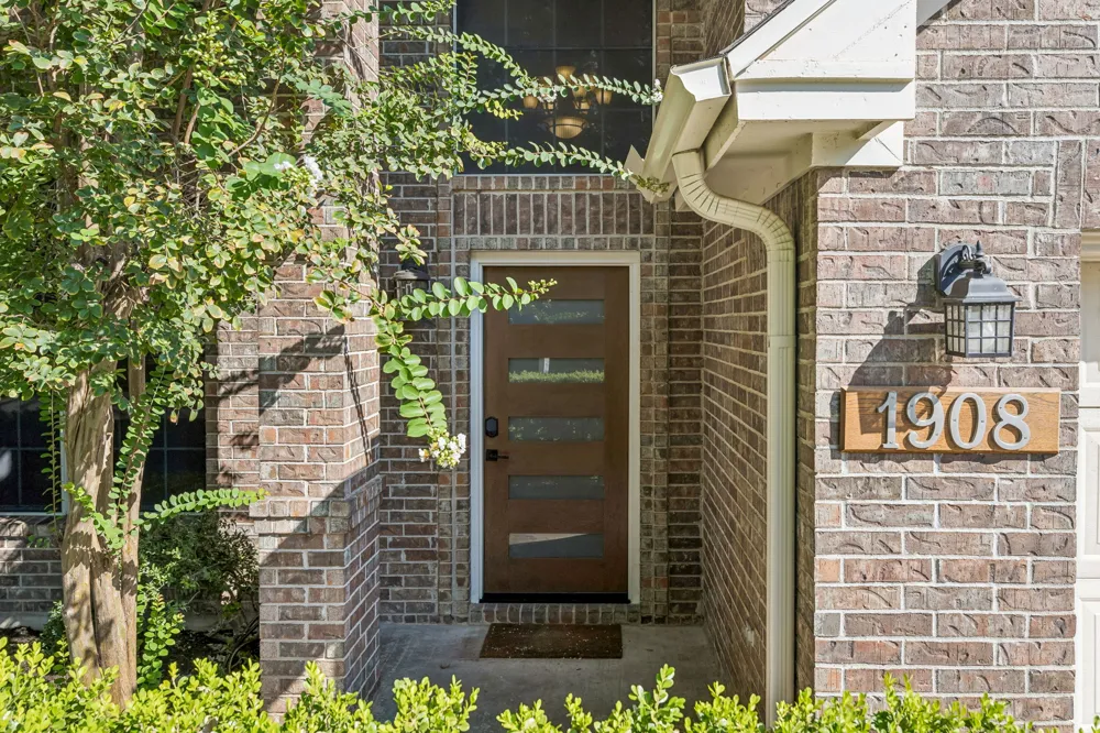 1908 Clearwater Drive Round Rock, TX 78681