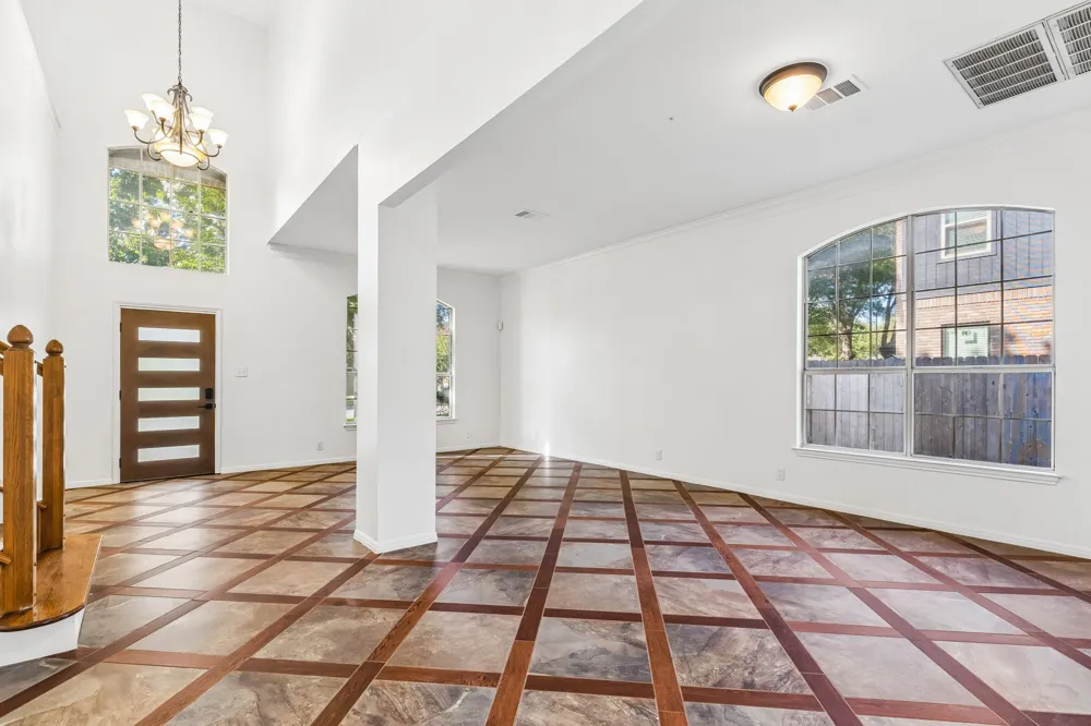 1908 Clearwater Drive Round Rock, TX 78681