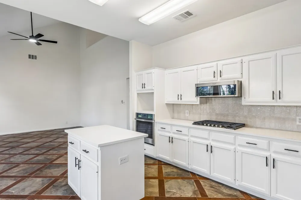 1908 Clearwater Drive Round Rock, TX 78681