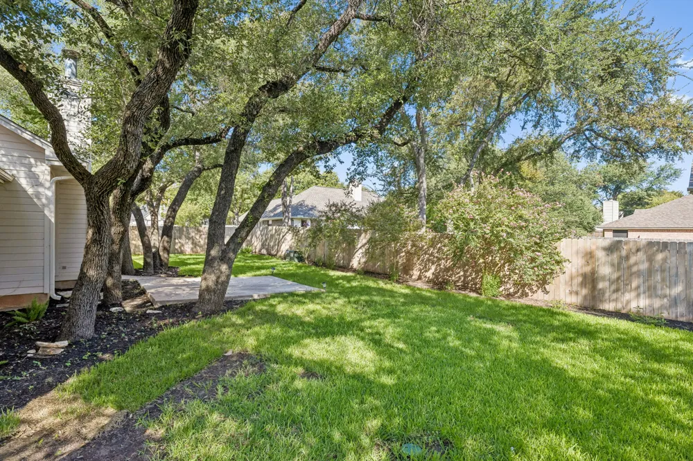 1908 Clearwater Drive Round Rock, TX 78681