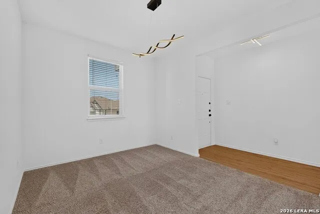 5306 LISA PT St Hedwig, TX 78152