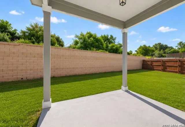 5306 LISA PT St Hedwig, TX 78152