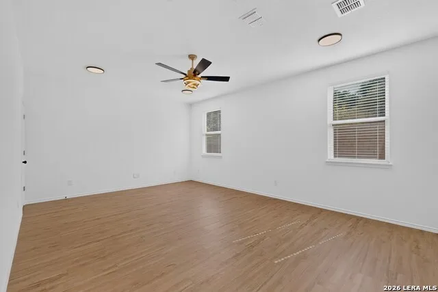 5306 LISA PT St Hedwig, TX 78152