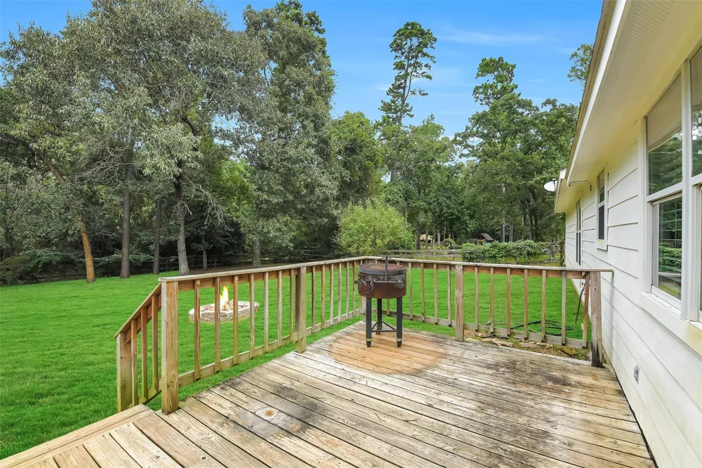 100 Oak Hollow Boulevard Hockley, TX 77447