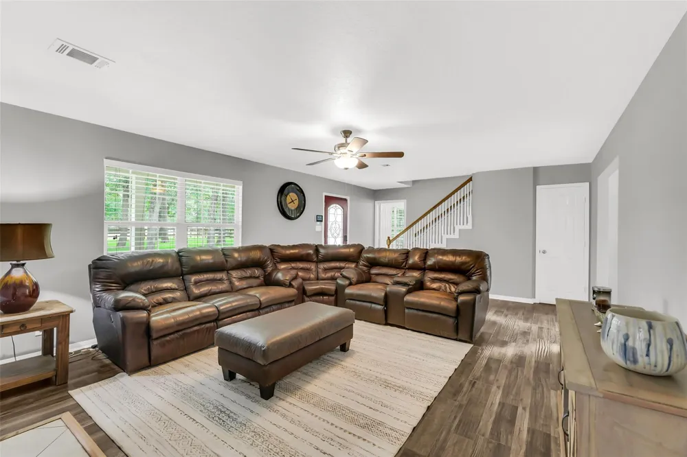 100 Oak Hollow Boulevard Hockley, TX 77447