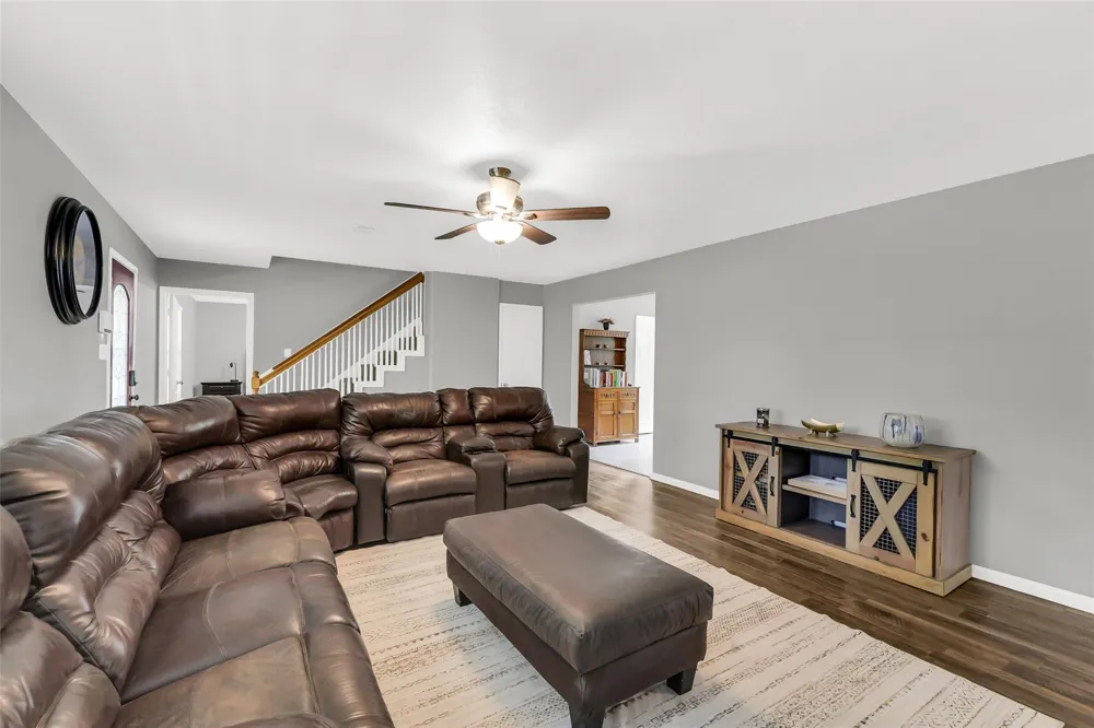 100 Oak Hollow Boulevard Hockley, TX 77447