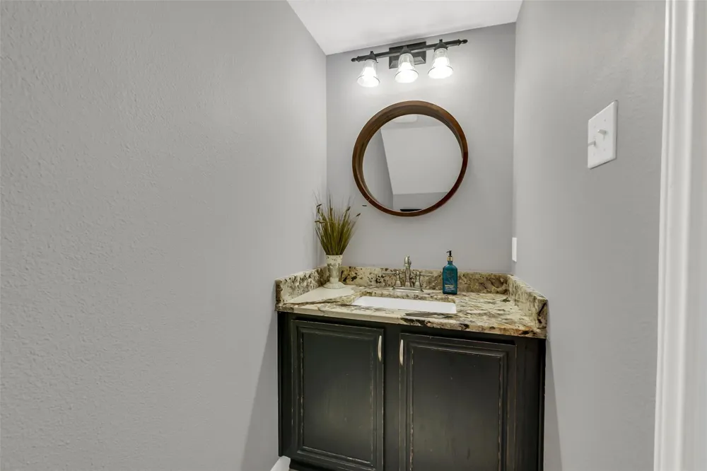 100 Oak Hollow Boulevard Hockley, TX 77447