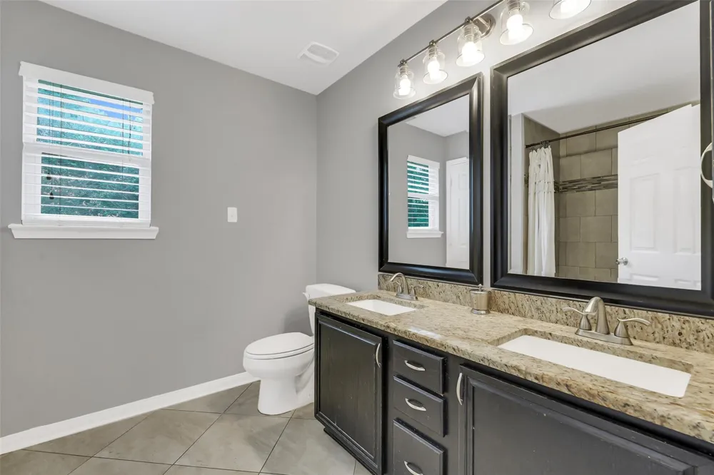 100 Oak Hollow Boulevard Hockley, TX 77447