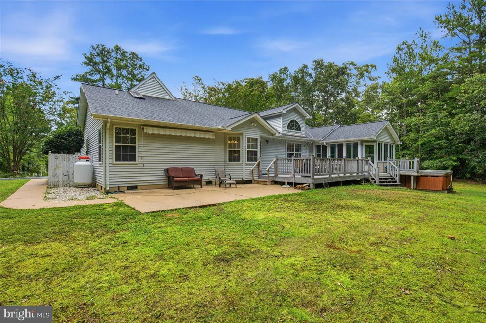 8175 ELIZABETH LANE La Plata, MD 20646