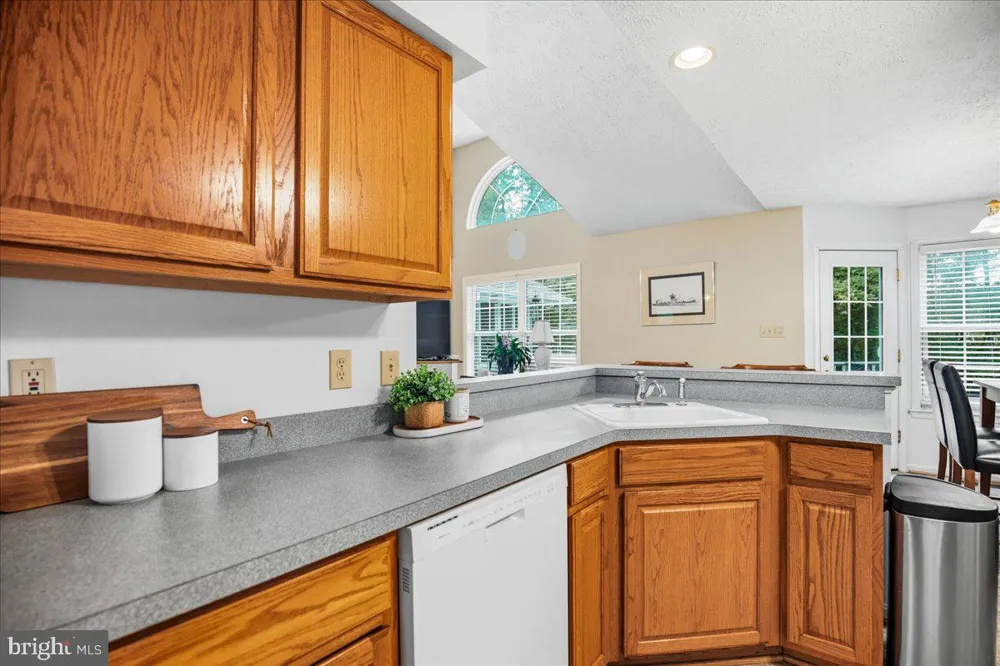 8175 ELIZABETH LANE La Plata, MD 20646