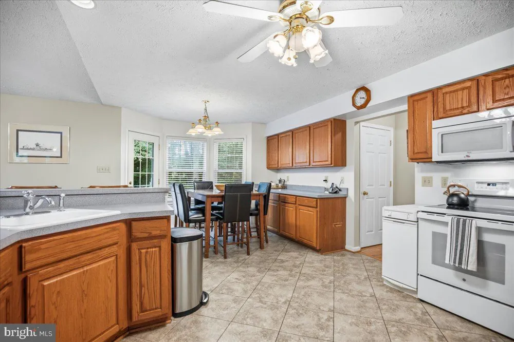 8175 ELIZABETH LANE La Plata, MD 20646