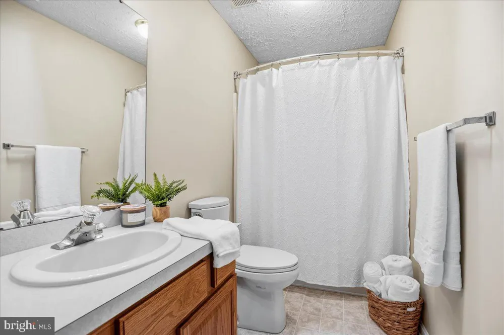 8175 ELIZABETH LANE La Plata, MD 20646