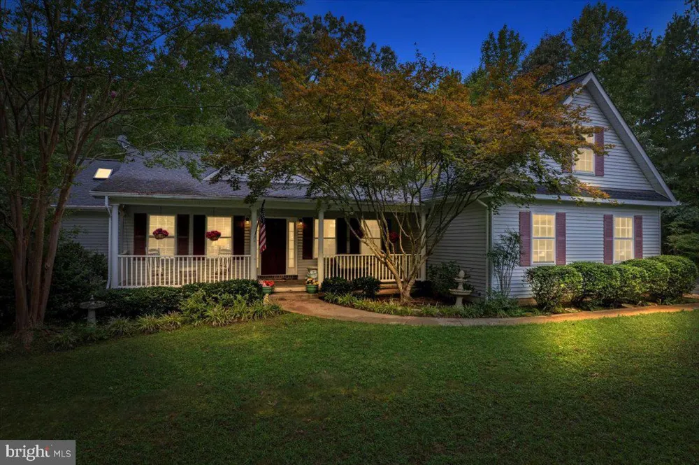 8175 ELIZABETH LANE La Plata, MD 20646