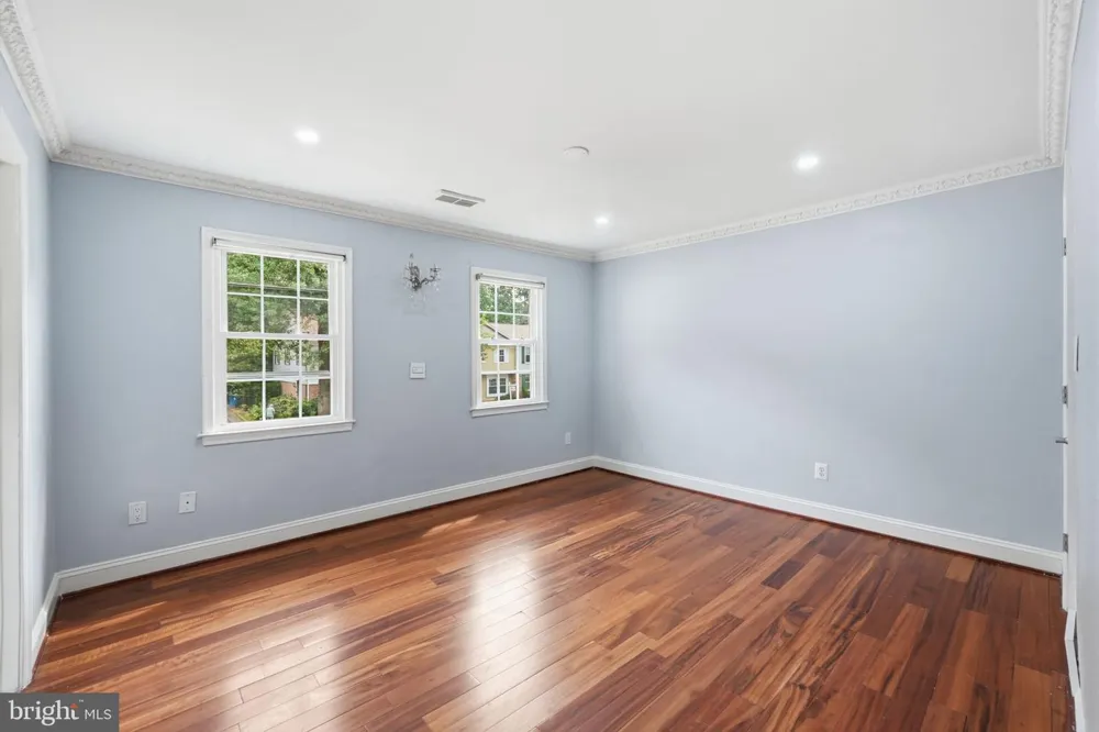 8562 TYROLEAN WAY Springfield, VA 22153