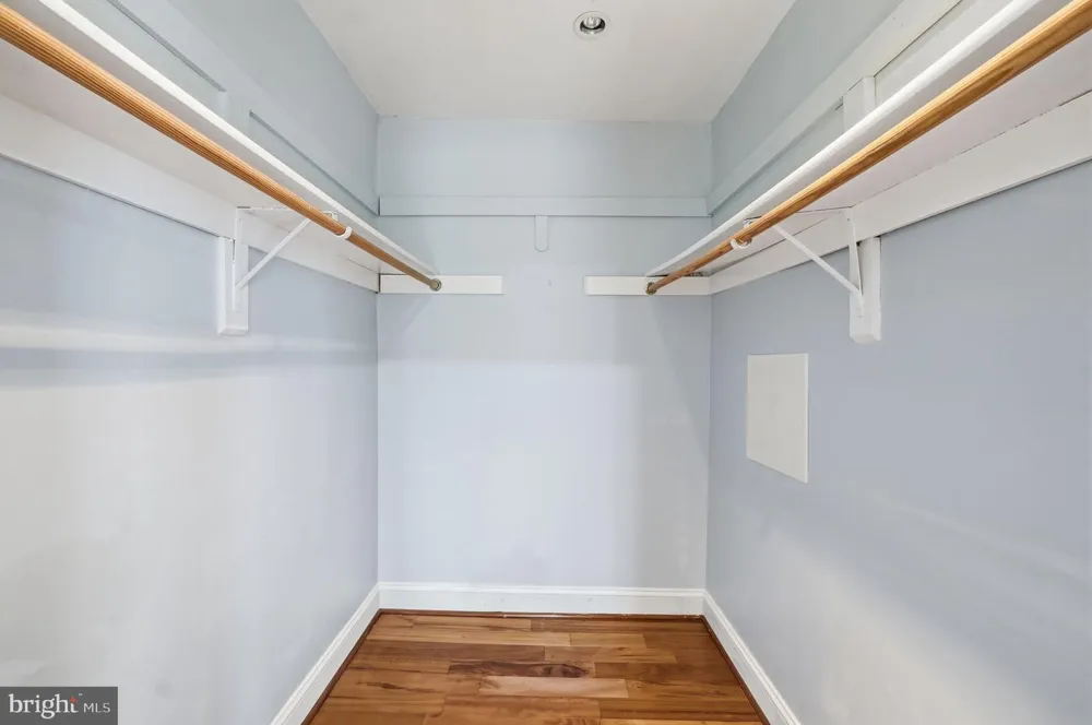 8562 TYROLEAN WAY Springfield, VA 22153