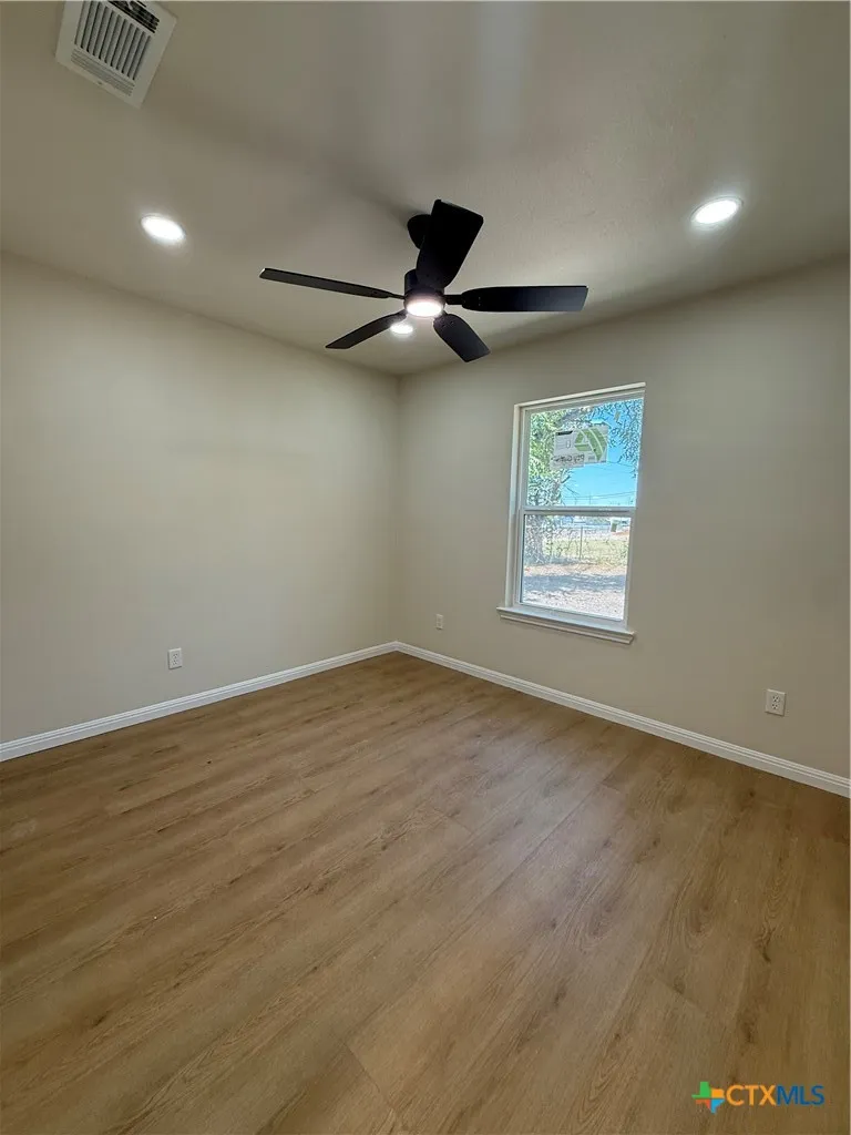 1110 W Calhoun Avenue Temple, TX 76504