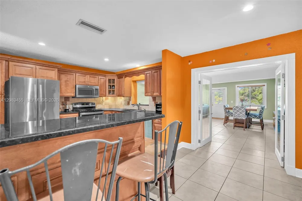 2351 NW 60th Ter Sunrise, FL 33313