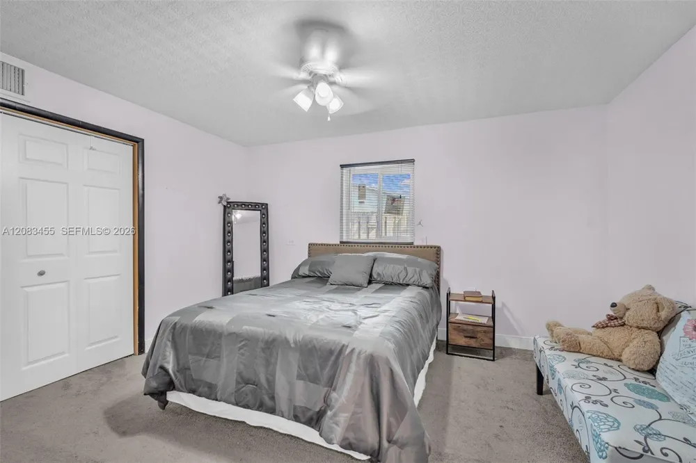2351 NW 60th Ter Sunrise, FL 33313