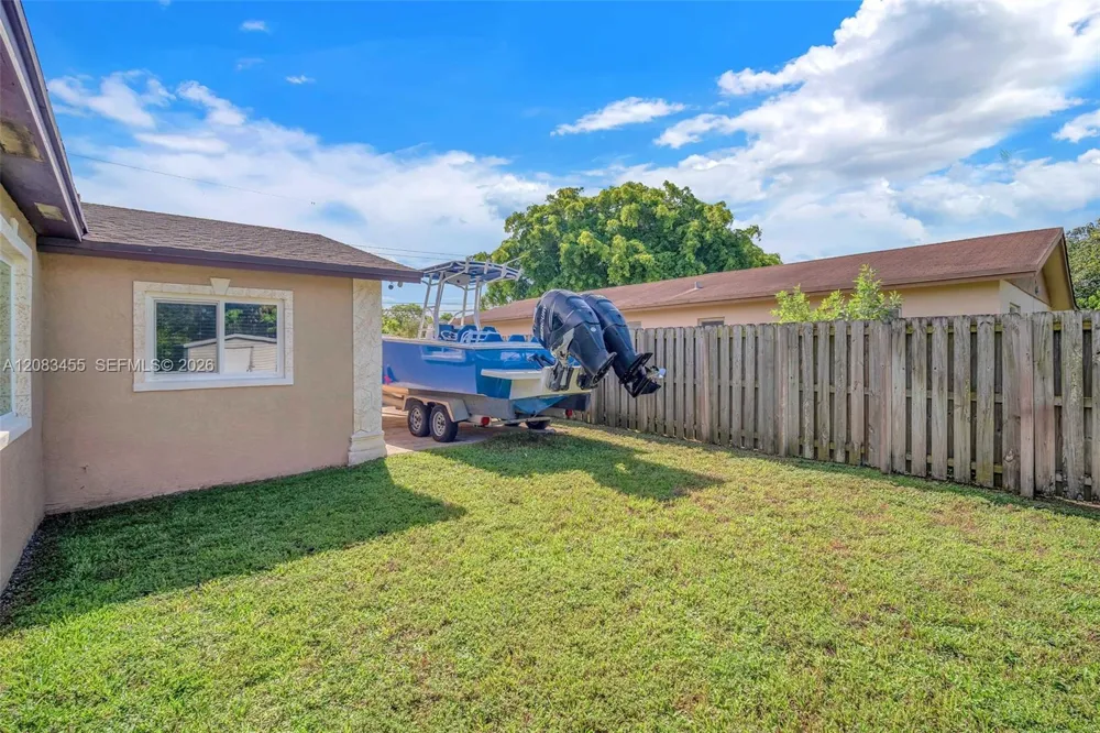2351 NW 60th Ter Sunrise, FL 33313
